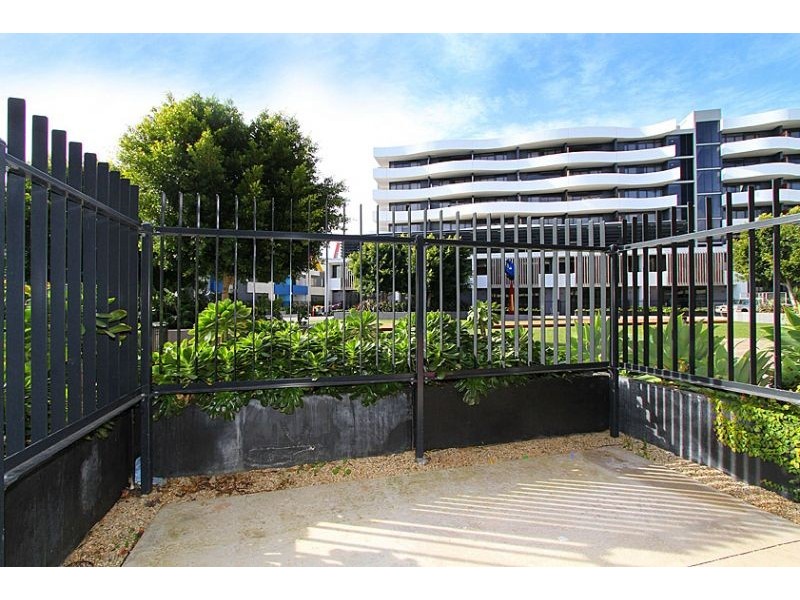 202/38-70 Mt Alexander Road, Flemington VIC 3031