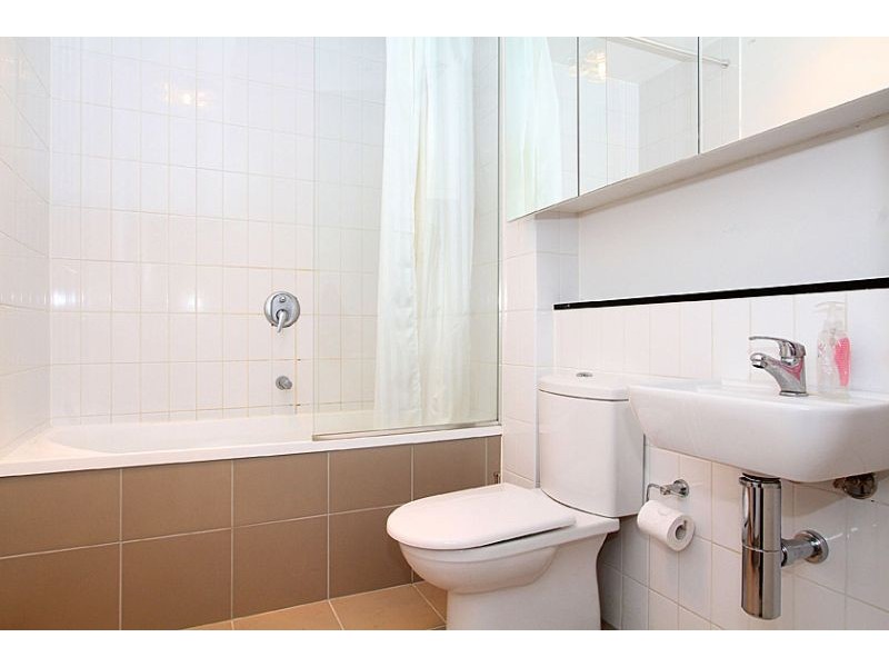 202/38-70 Mt Alexander Road, Flemington VIC 3031