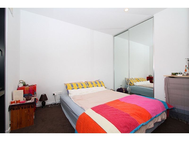 804/38 Mt Alexander Road, Flemington VIC 3031
