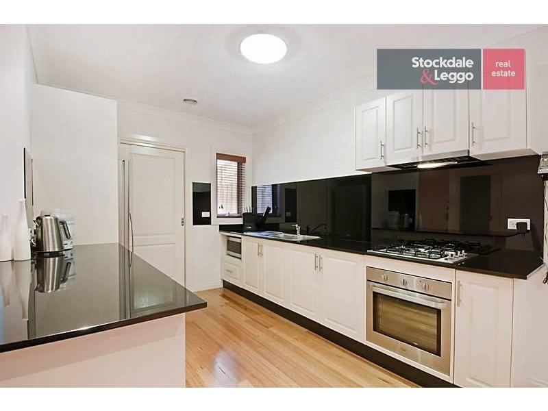 2/122 The Parade, Ascot Vale VIC 3032