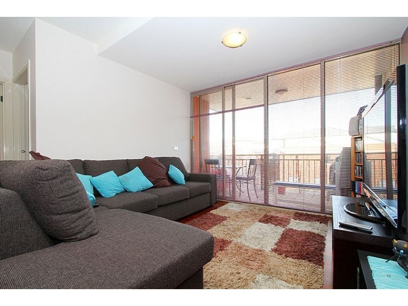 205/77 Village Way, Maribyrnong VIC 3032