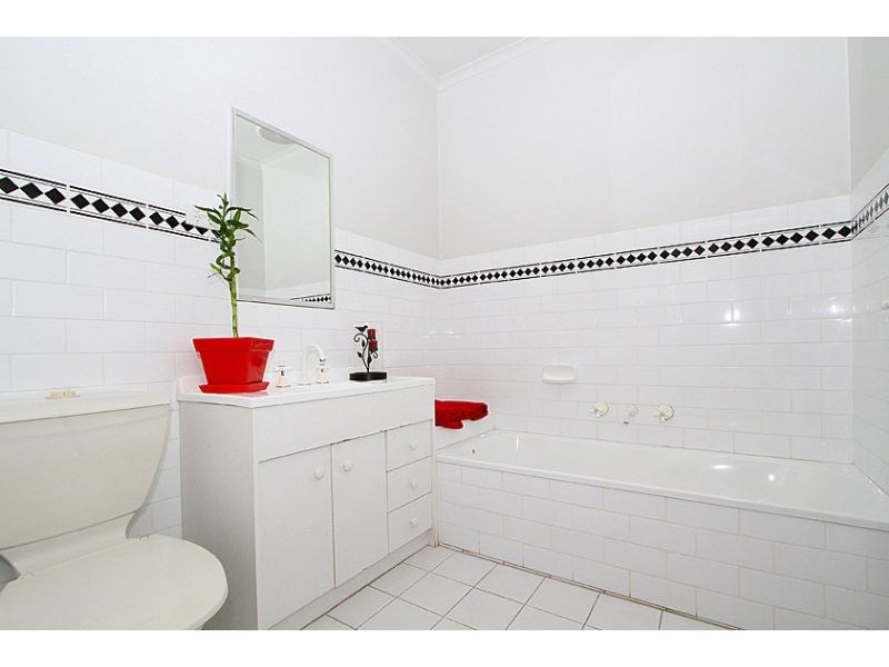 2/35 Ryder Street, Niddrie VIC 3042