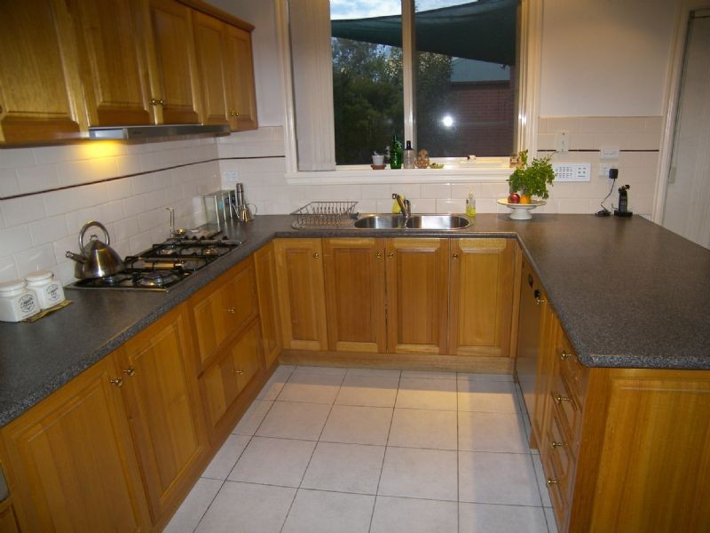 2/30 Lawson Street, Essendon VIC 3040