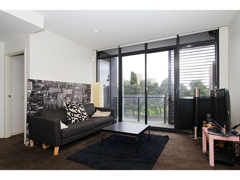 211/38 – 70 Mt Alexander Road, Flemington VIC 3031