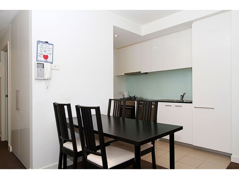 211/38 – 70 Mt Alexander Road, Flemington VIC 3031
