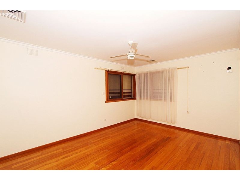 27 Viewbank Drive, Keilor East VIC 3033