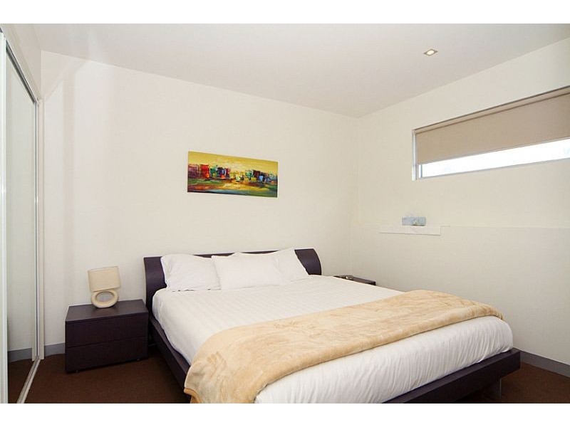 1/74 Keilor Road, Essendon VIC 3040