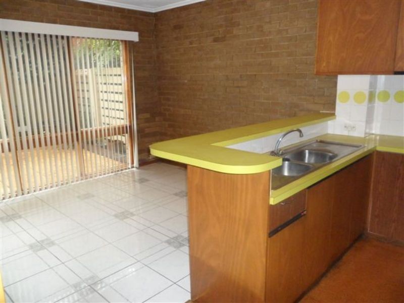2/20 Fletcher Street, Essendon VIC 3040