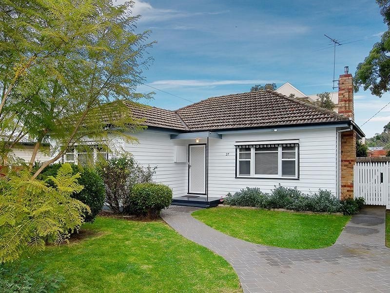 27 Coniston Ave, Airport West VIC 3042