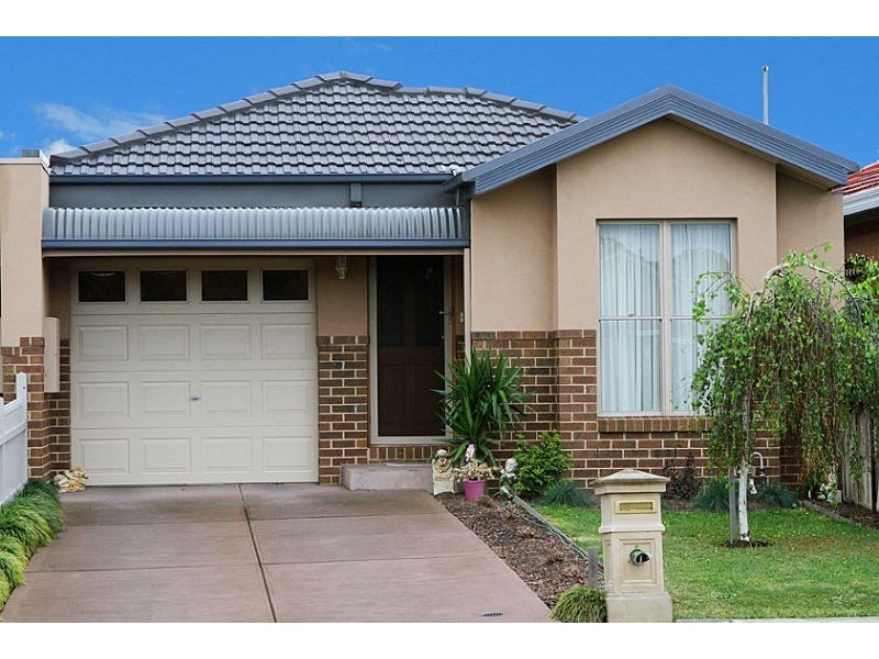 2/22 Jackson Street, Niddrie VIC 3042