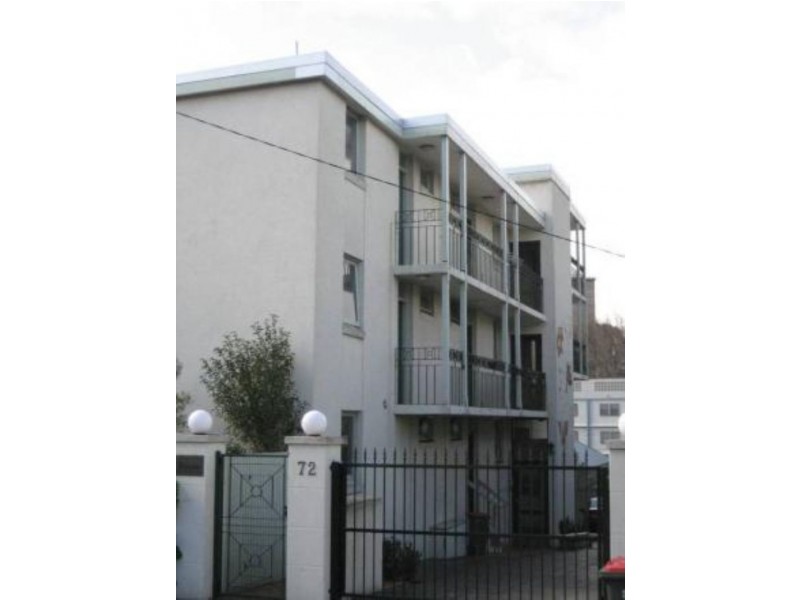 8/72 Princes street, Flemington VIC 3031