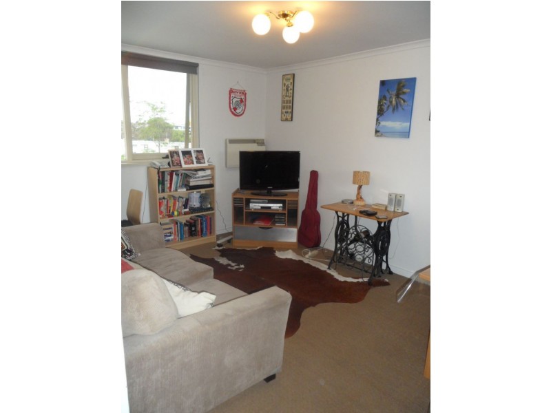 8/72 Princes street, Flemington VIC 3031