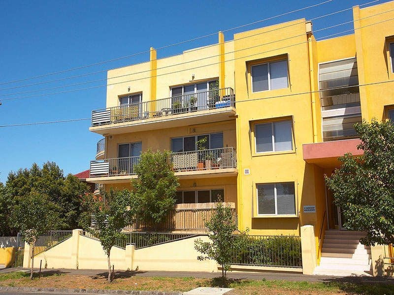 15/42-50 Napier Crescent, Essendon VIC 3040