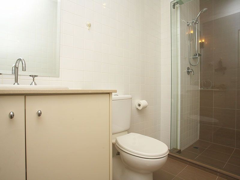 15/42-50 Napier Crescent, Essendon VIC 3040