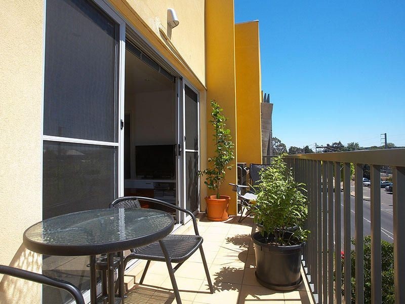 15/42-50 Napier Crescent, Essendon VIC 3040