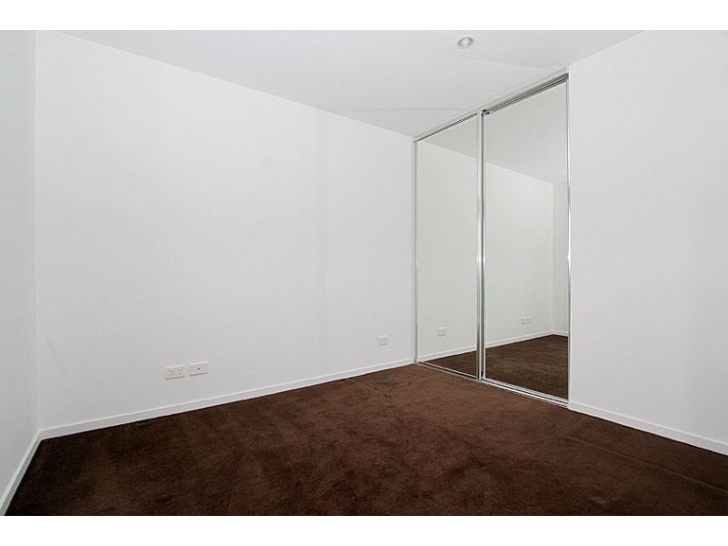 702/38 Mt Alexander Road, Flemington VIC 3031