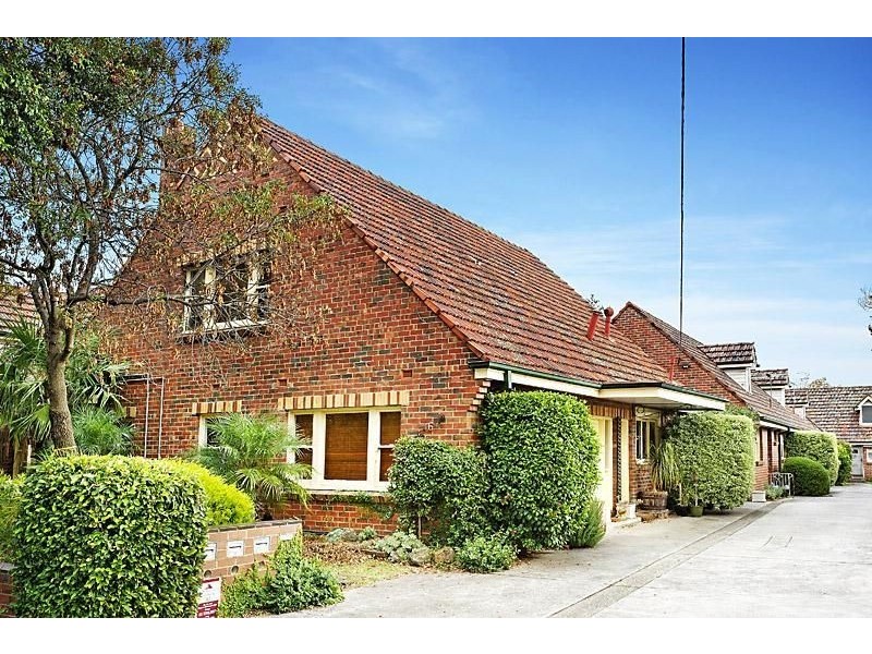 4/6 Sherbourne, Essendon VIC 3040