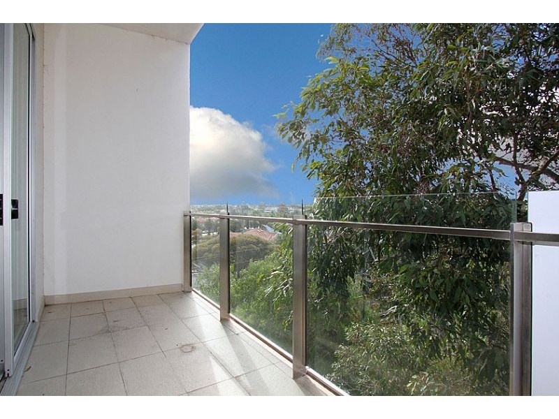 303/87 – 89 Raleigh Street, Essendon VIC 3040