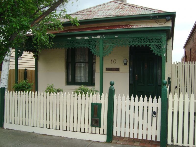 10 Agatha Street, Essendon VIC 3040