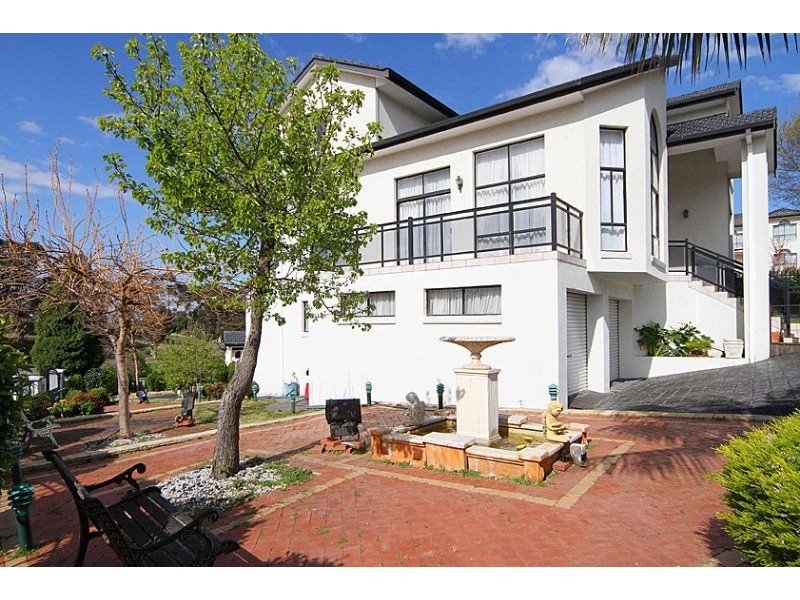 53 Templewood Crescent, Avondale Heights VIC 3034