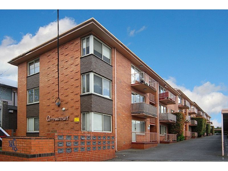 18/44 Fletcher Street, Essendon VIC 3040