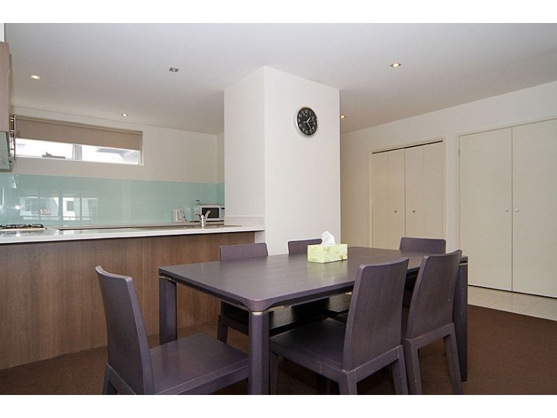 1/74 Keilor Road, Essendon North VIC 3041