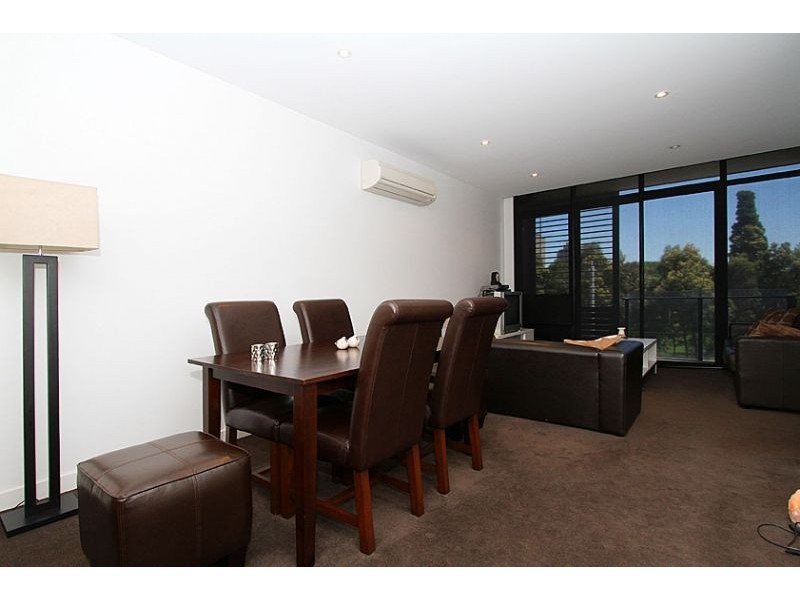 212/62 Mount Alexander Road, Flemington VIC 3031