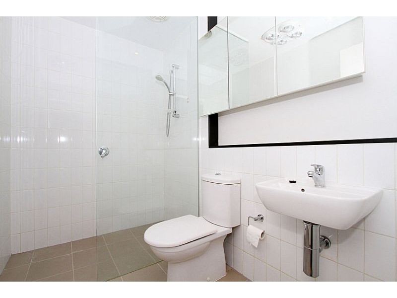 212/62 Mount Alexander Road, Flemington VIC 3031