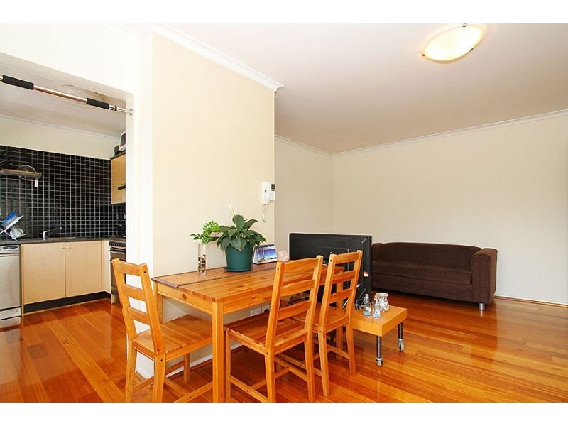 12/56 Nicholson Street, Essendon VIC 3040