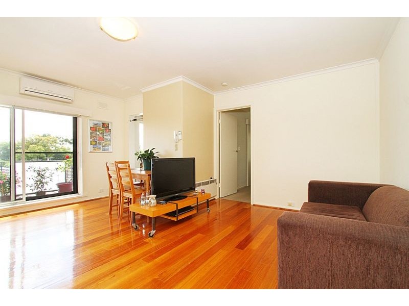 12/56 Nicholson Street, Essendon VIC 3040