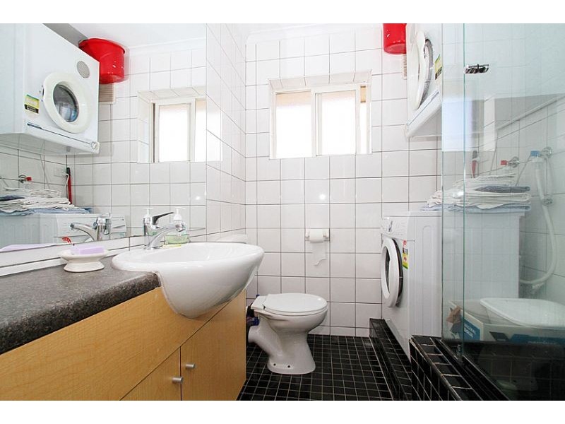 12/56 Nicholson Street, Essendon VIC 3040