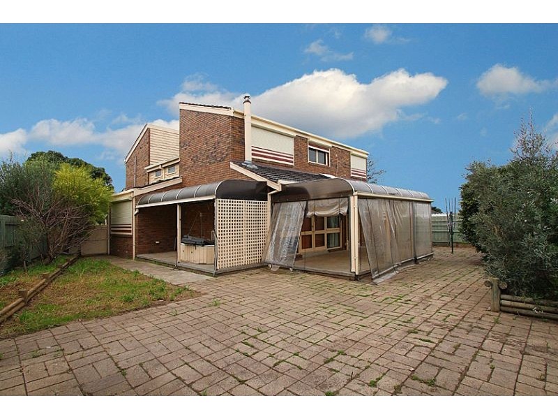 27 Viewbank Drive, Keilor East VIC 3033