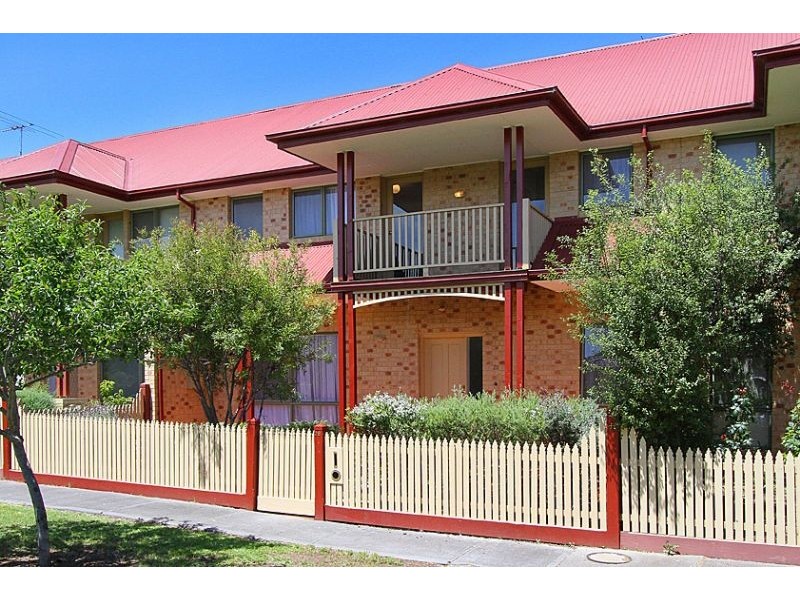 28 Wild Cherry Street, Maribyrnong VIC 3032
