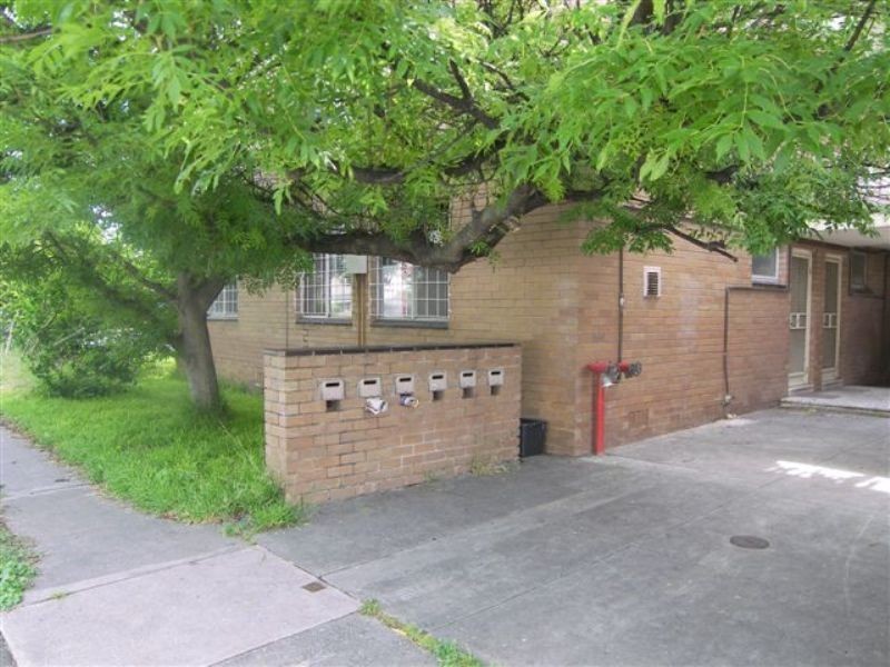 8/60 Buckley Street, Essendon VIC 3040