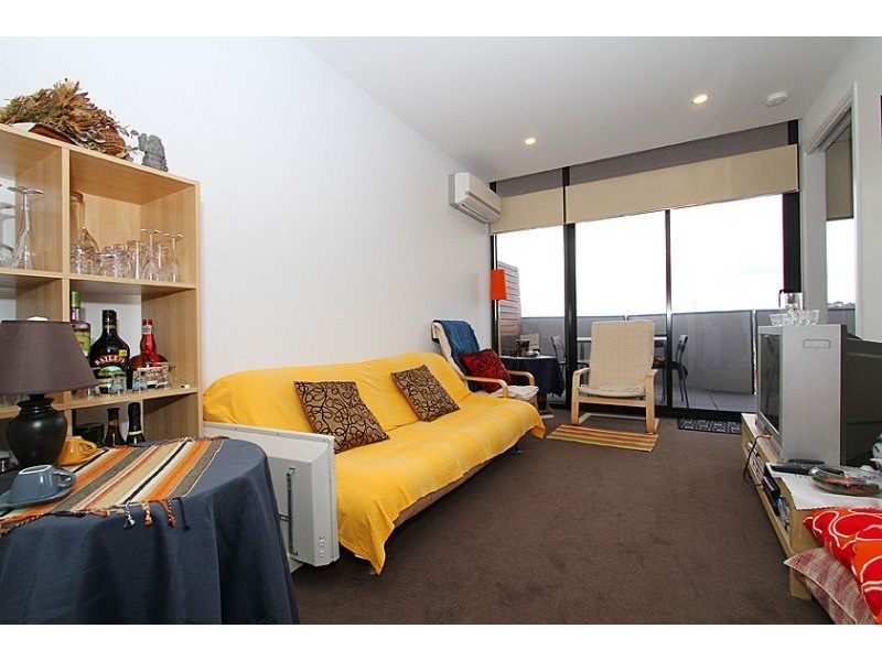 804/38 Mt Alexander Road, Flemington VIC 3031