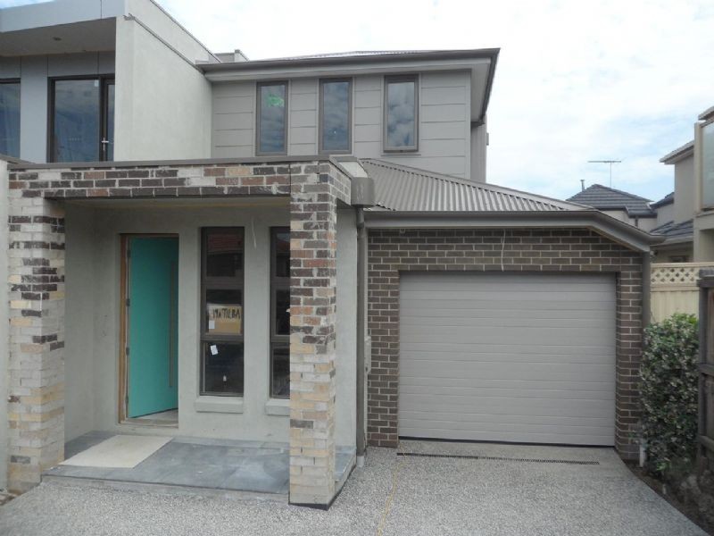 2/19 Tilba Street, Essendon VIC 3040