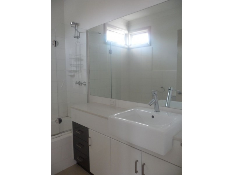 2/87 Bent Street, Moonee Ponds VIC 3039