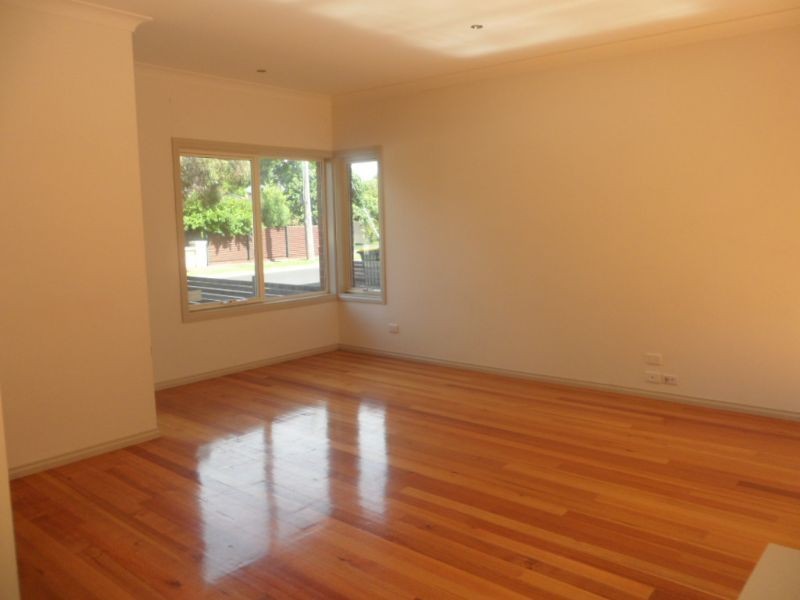 2/87 Bent Street, Moonee Ponds VIC 3039