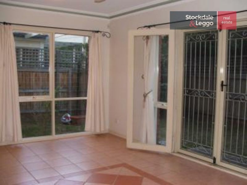 12 Briar Place, Pascoe Vale South VIC 3044