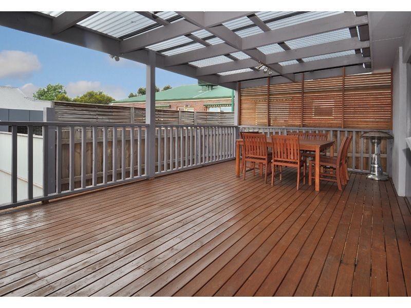 1/156 Lebanon, Strathmore VIC 3041