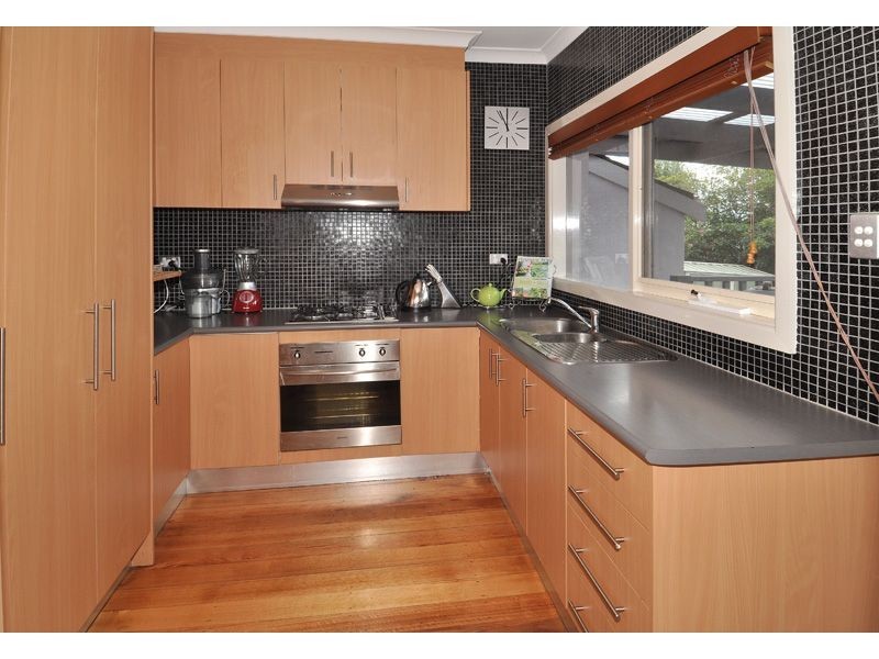 1/156 Lebanon, Strathmore VIC 3041