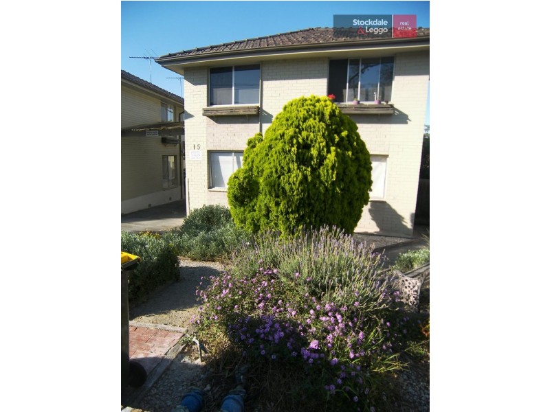 1/15 Royal Ave, Essendon North VIC 3041