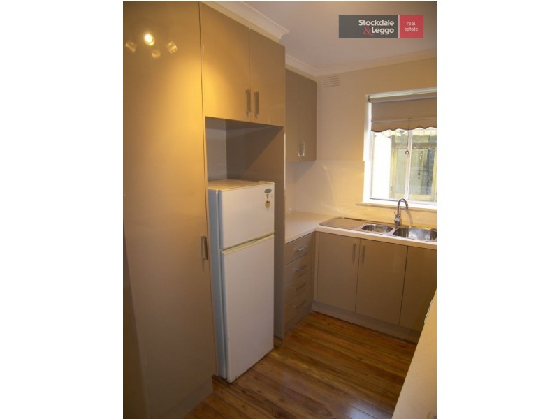 1/15 Royal Ave, Essendon North VIC 3041