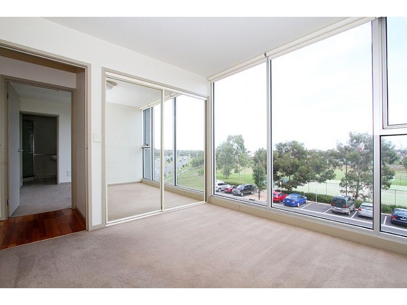 210/70 Speakmen Street, Kensington VIC 3031
