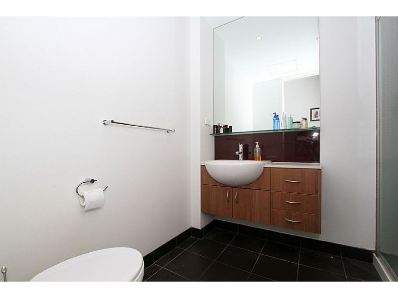 102/533 Mount Alexander Road, Moonee Ponds VIC 3039