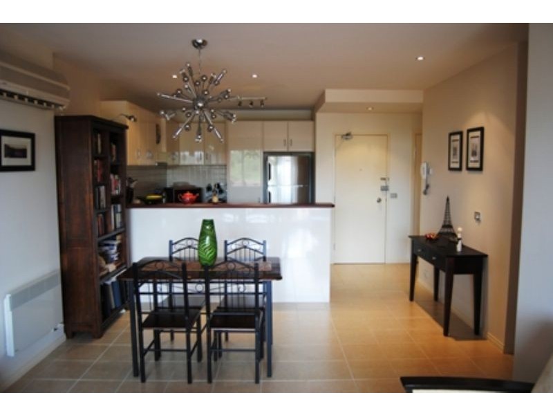 211/77 Village Way, Maribyrnong VIC 3032