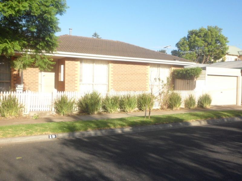 19 Lawson Street, Moonee Ponds VIC 3039