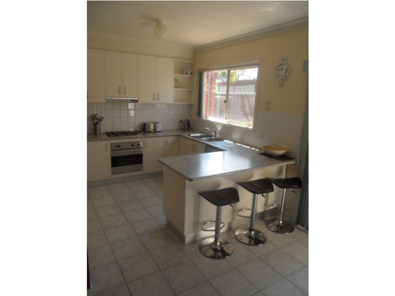 2/23 Kitchener Road, Pascoe Vale VIC 3044