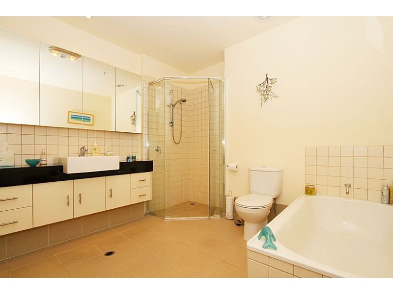 905/341 Ascot Vale Road, Moonee Ponds VIC 3039