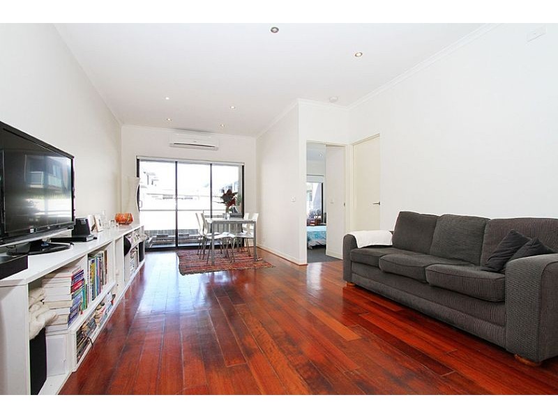 1/27 Hope Street, Brunswick VIC 3056